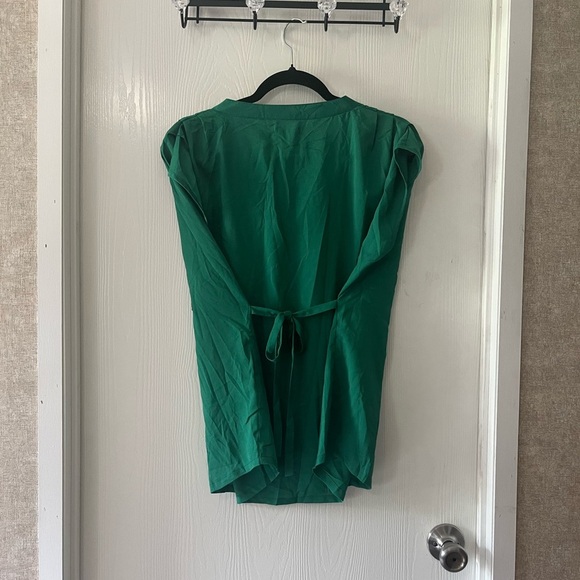 Tulle Emerald Green Button-Up Blouse - Picture 4 of 8